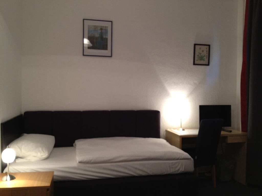 Hotel-Pension Dorma Berlín Pokoj fotografie